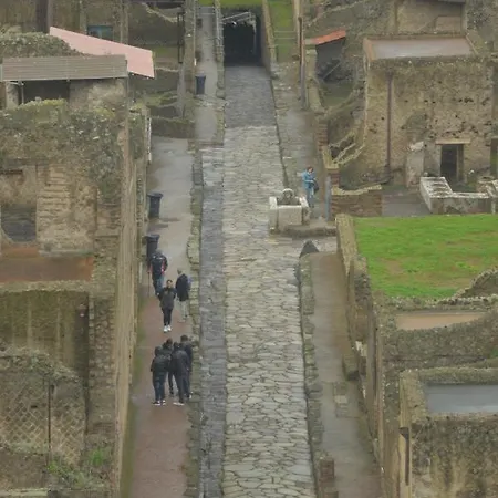 Decumano Massimo ホテル