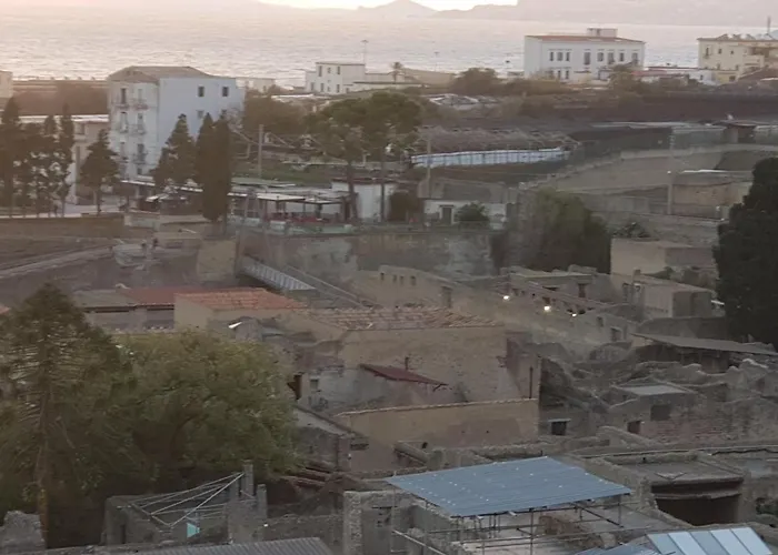 Decumano Massimo Otel Ercolano