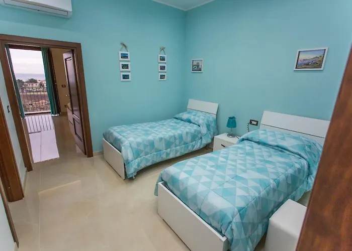 Decumano Massimo Otel 3*